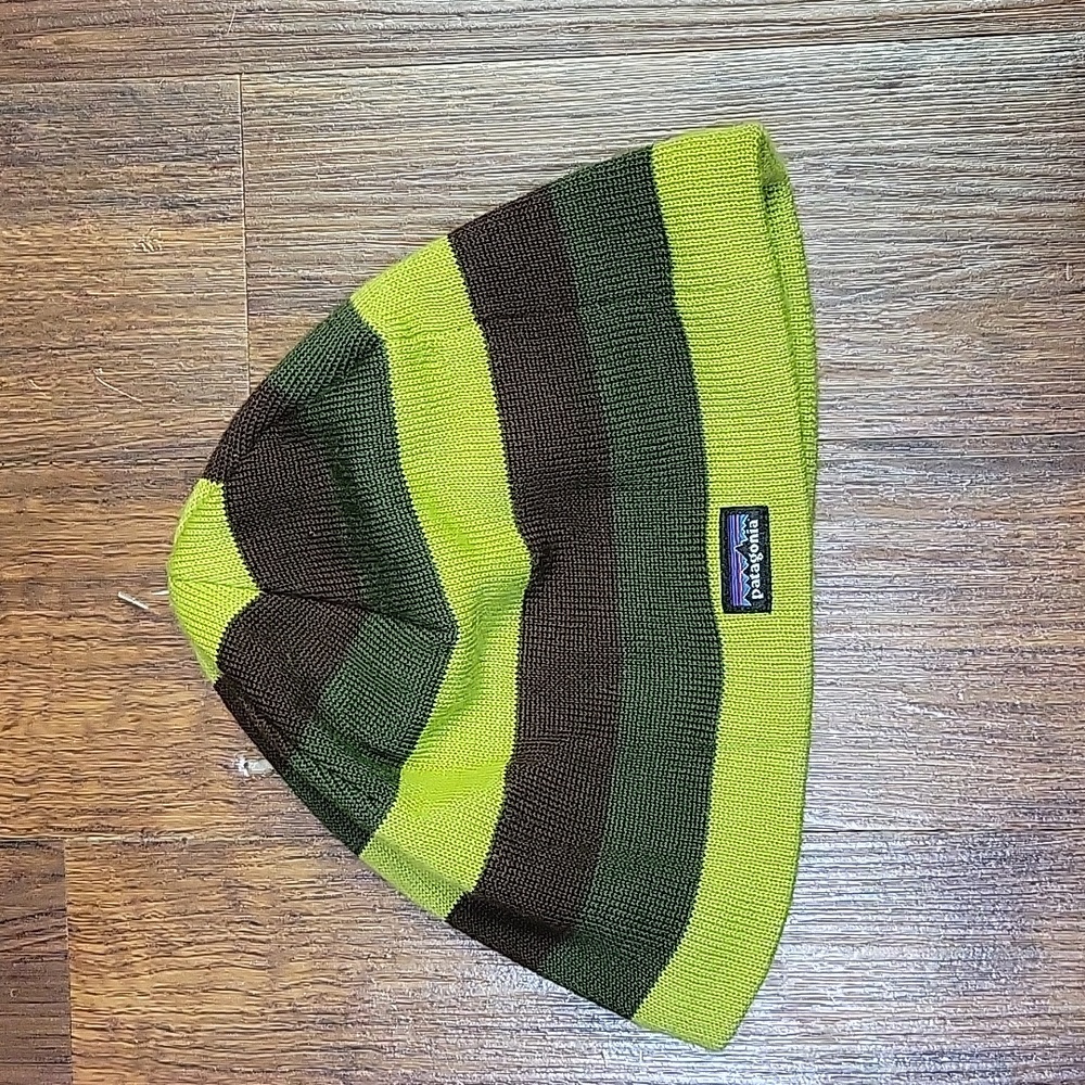 Patagonia kids winter hat small